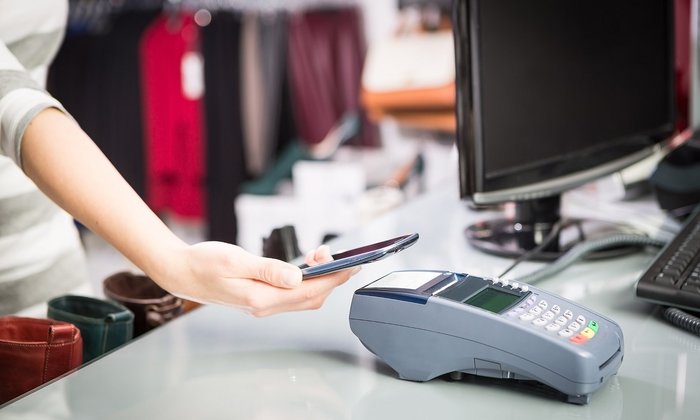 Apple/Google Pay versus Issuer Wallet?